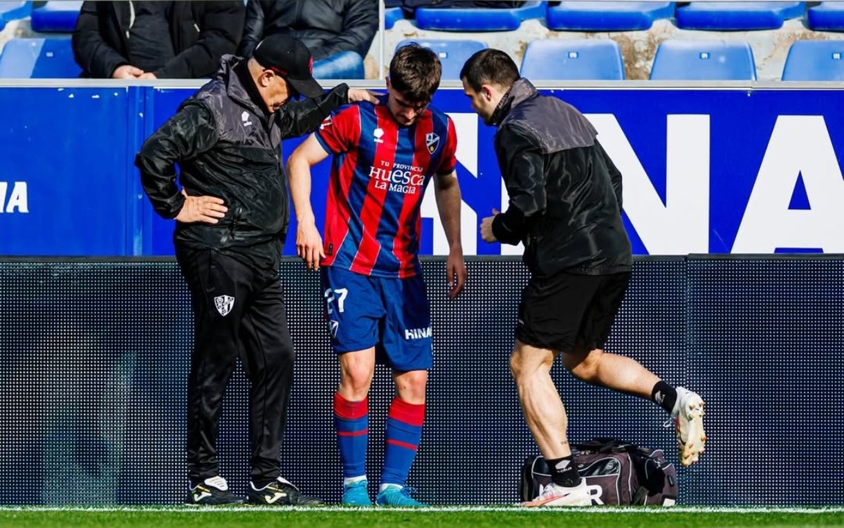 Javi Hernández tras salir del campo lesionado (@jhernandez10_)