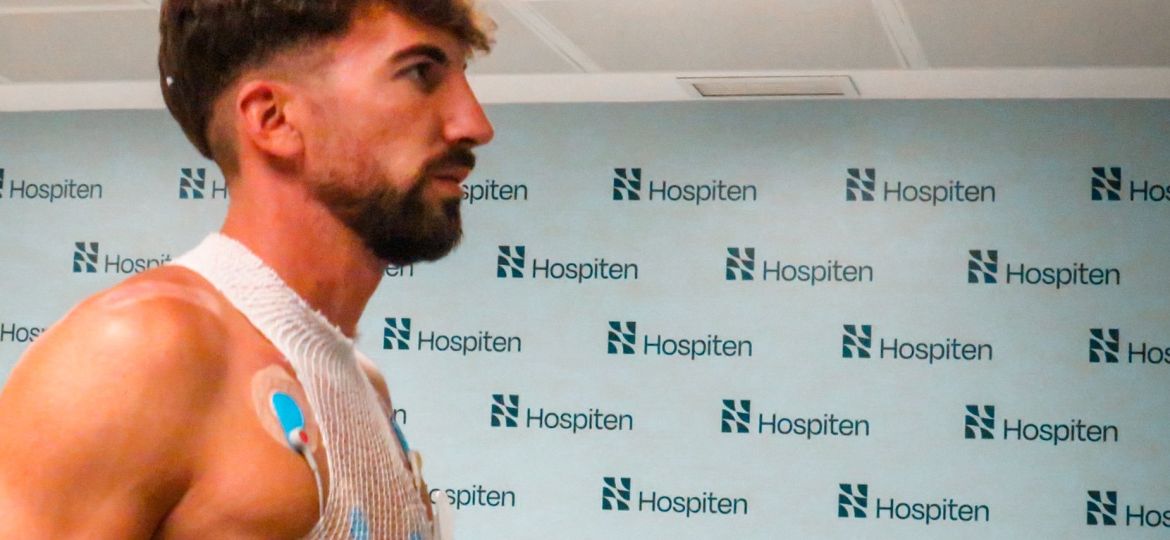 Javi Pérez pasando el reconocimiento médico (CD Tenerife)