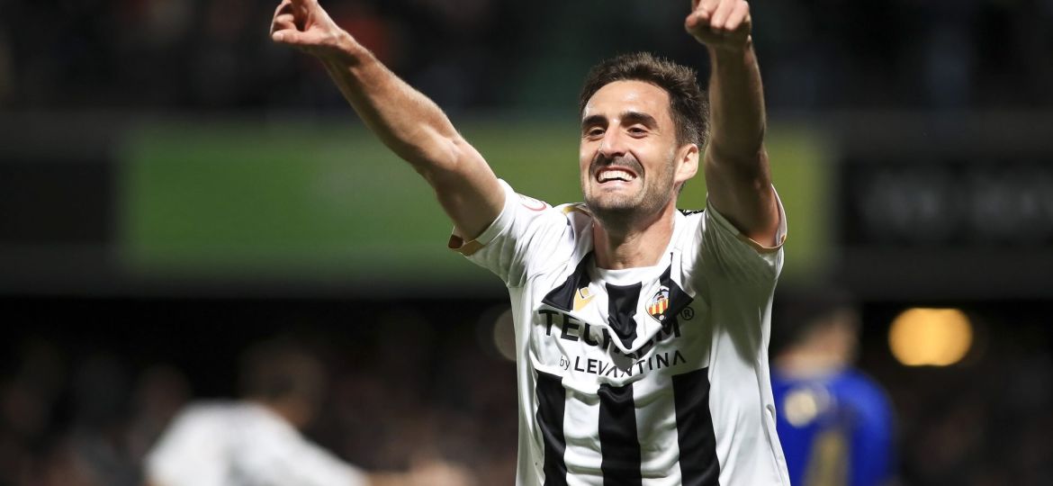 Jesús de Miguel celebrando un gol (@CDCastellon)