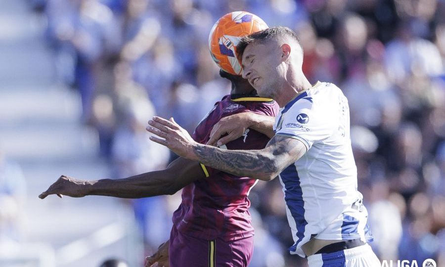 Jorge Sáenz en un choque contra el Valladolid (La Liga)
