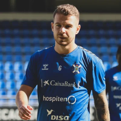 José Amo en un entrenamiento (CD Tenerife)