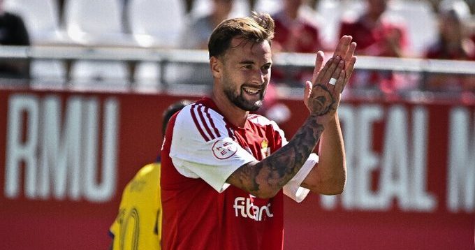 José Ángel Carrillo con el Murcia (@realmurciacfsad)