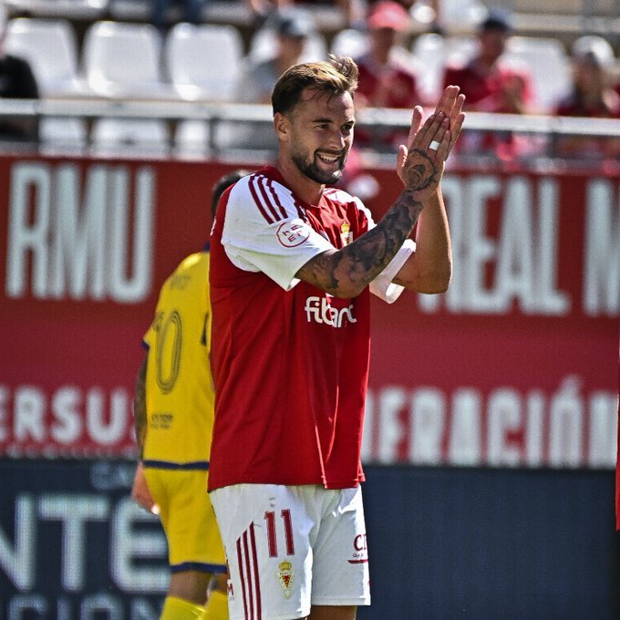 José Ángel Carrillo con el Murcia (@realmurciacfsad)