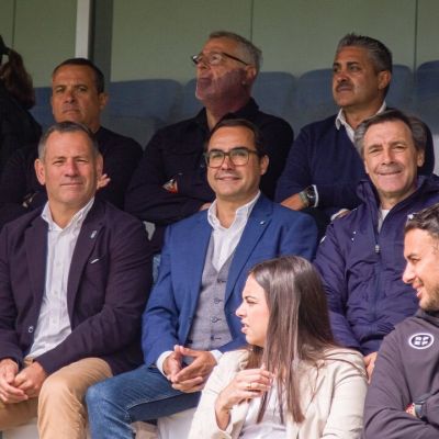 José Daniel Díaz presidente del CD Tenerife en el centro en el partido del ascenso del femenino (CD TENERIFE)
