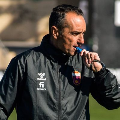 José Luis Oltra durante un entrenamiento (@CD_Eldense)