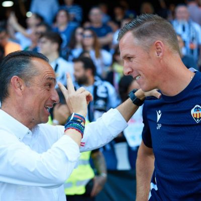 José Luis Oltra y Johan Plat (La Liga)
