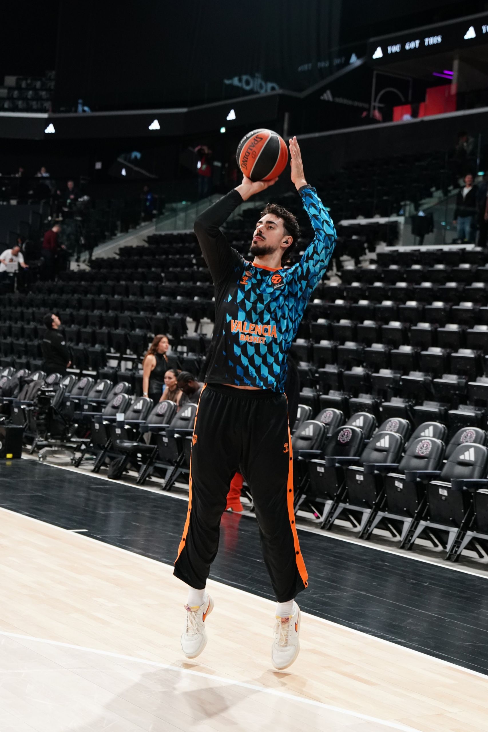 Josep Puerto (@VALENCIABASKET).