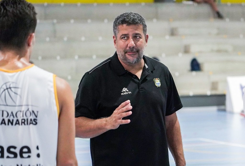 Jou Costa, en un entrenamiento (CB CANARIAS).