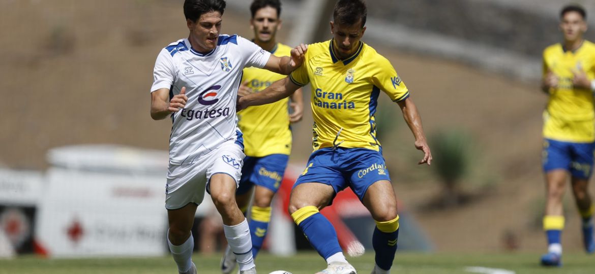 Juanjo Sánchez contra Las Palmas en Barranco Seco (CD Tenerife)