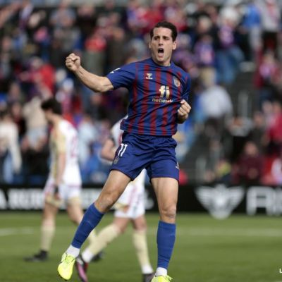 Juanto Ortuño celebrando su gol al Mirandés (La Liga)