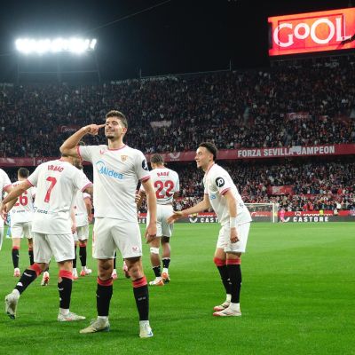 Kike Salas celebra su gol al Mallorca (@SevillaFC)