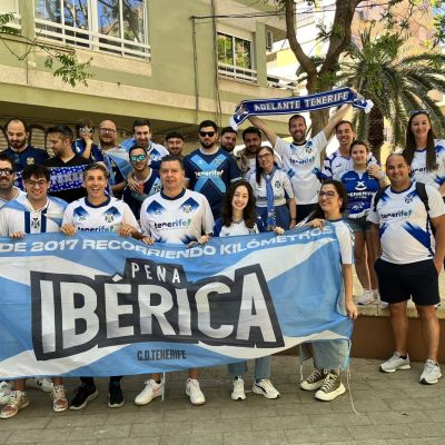 La Peña Ibérica en su desplazamiento contra el Levante (@Ibericacdt17).