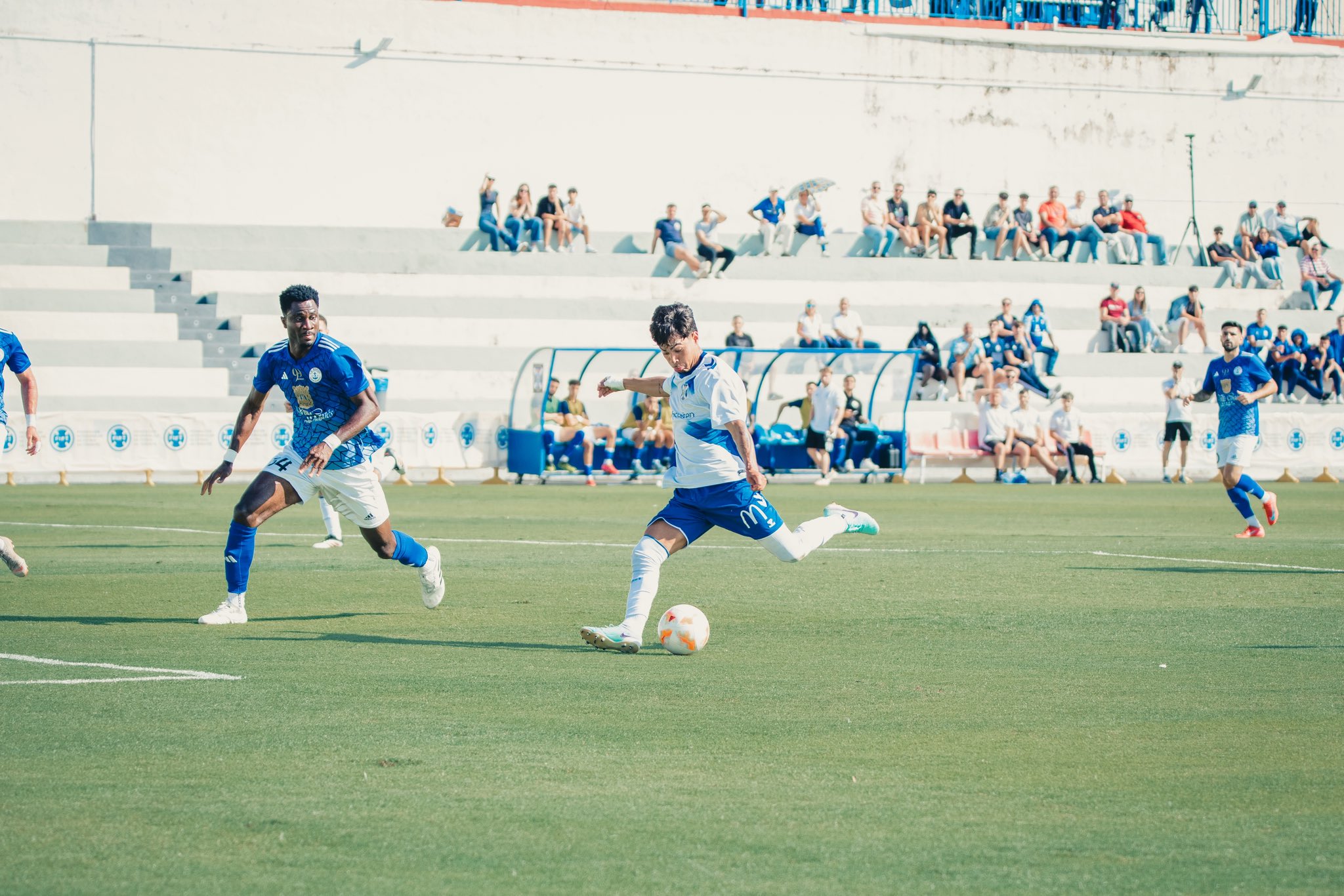 Lance del juego en la final de la Copa Heliodoro (@CdtCantera)
