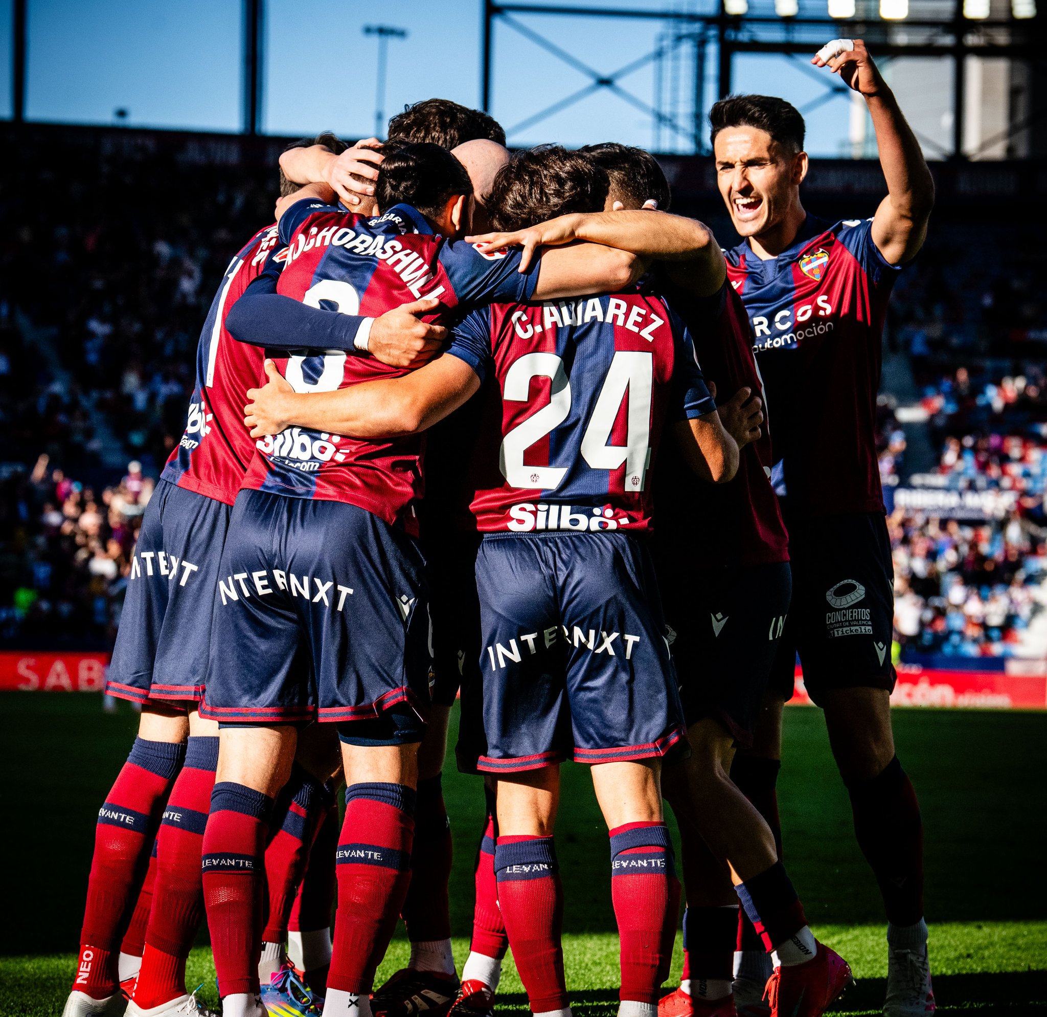 El Levante endosa una 'manita' al Zaragoza (@LevanteUD).