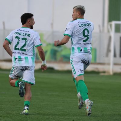 Longo celebrando un gol (@Antequera)