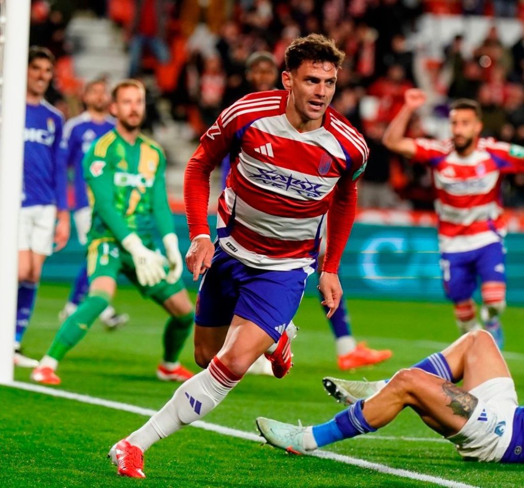 Lucas Boyé celebrando su gol al Oviedo (@GranadaCF)