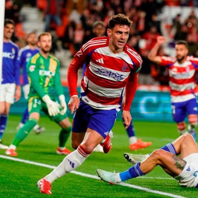 Lucas Boyé celebrando su gol al Oviedo (@GranadaCF)