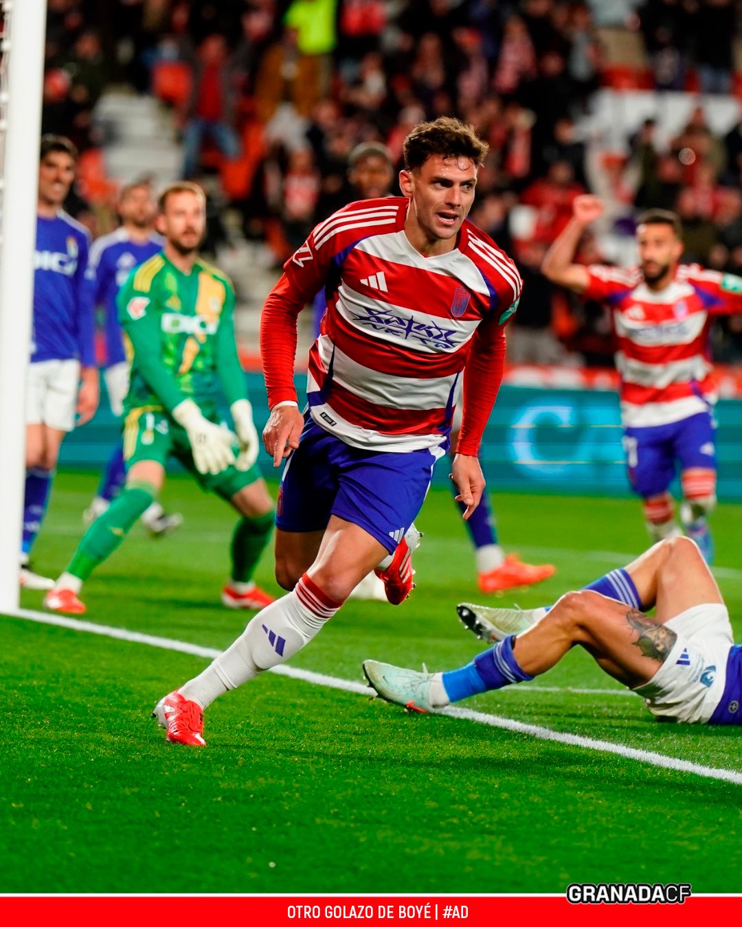 Lucas Boyé celebrando su gol al Oviedo (@GranadaCF)