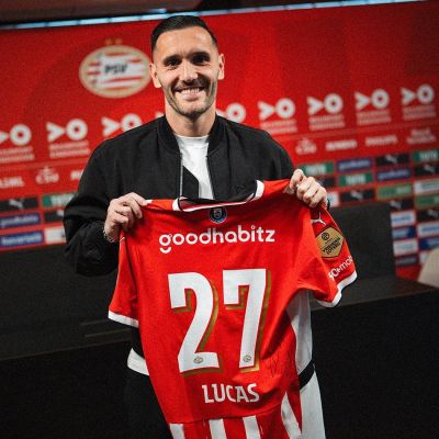 Lucas Pérez con sus nuevos colores (@PSV)