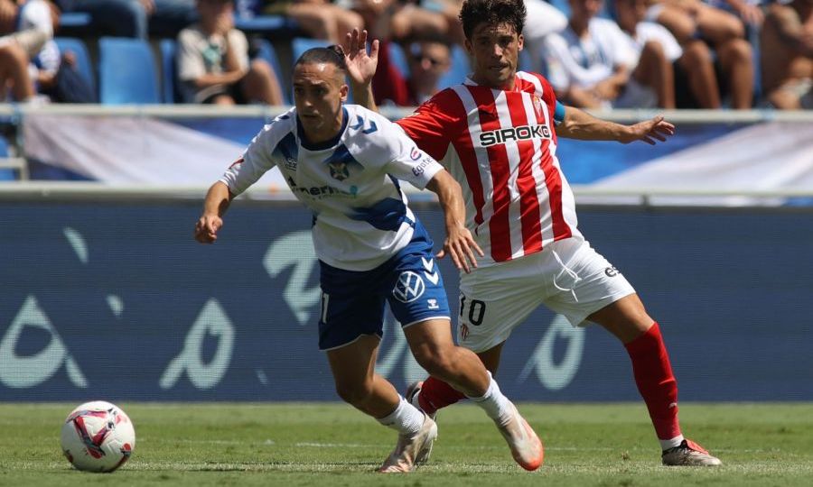 Luismi ante el Sporting de Gijón (CEDIDA)