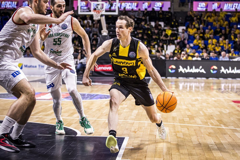 Marcelinho Huertas ante Pinar Karsiyaka la pasada temporada (BCL)