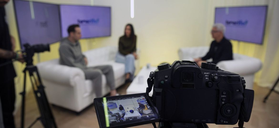 Marcelinho Huertas y su mujer en el programa (CB CANARIAS)