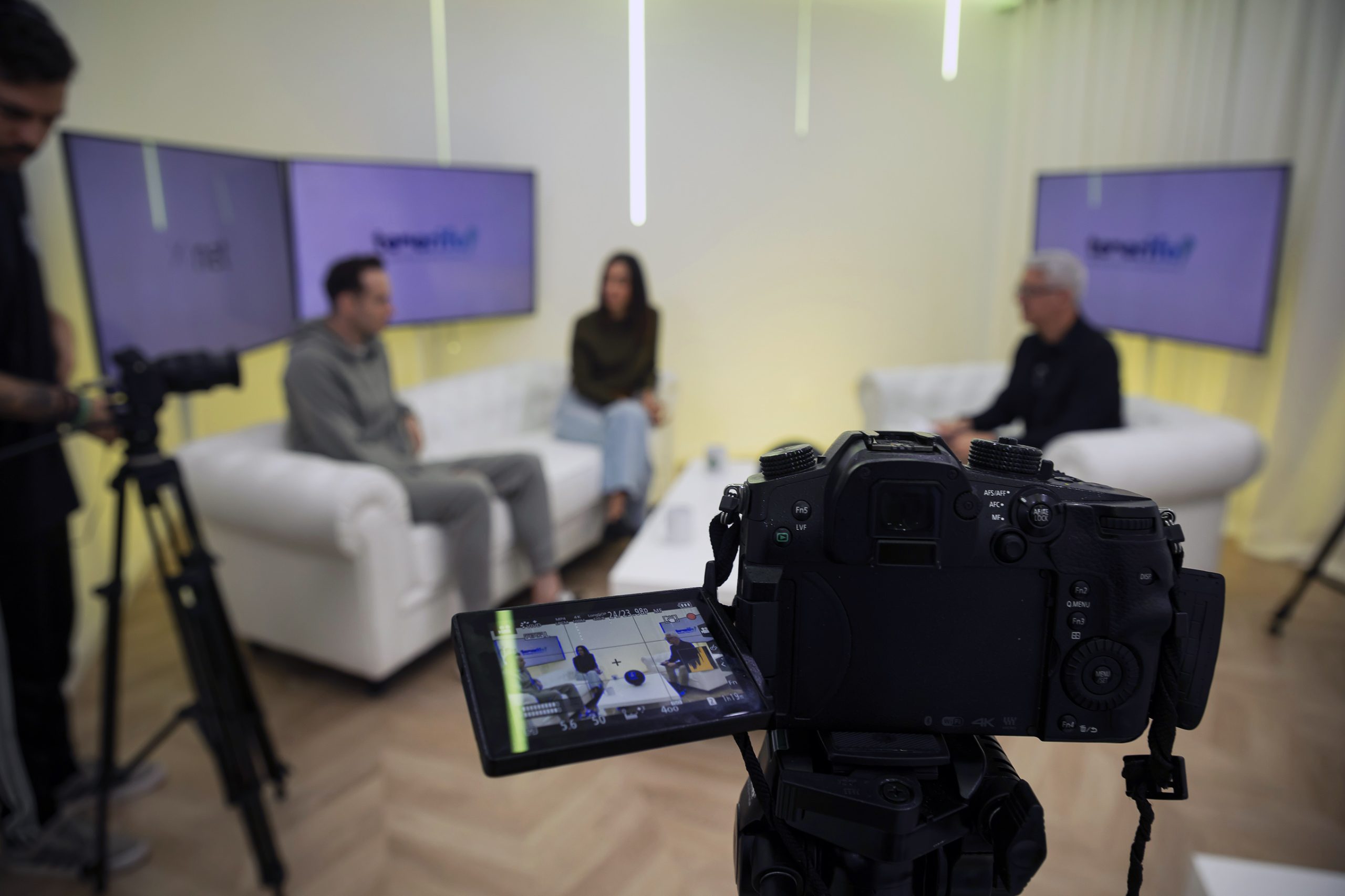 Marcelinho Huertas y su mujer en el programa (CB CANARIAS)