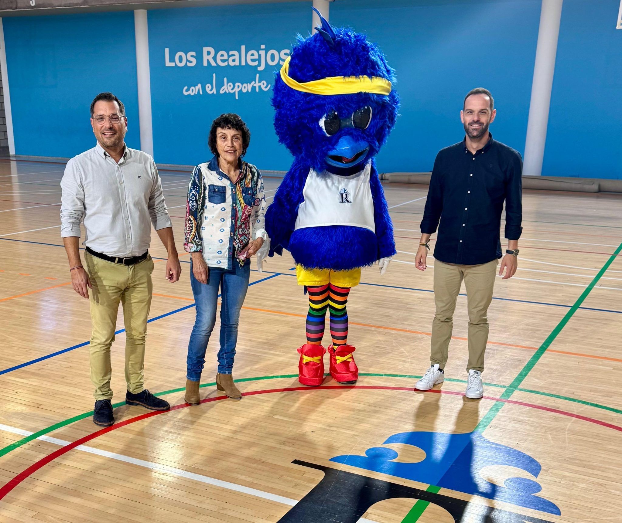 Maribel García, con Adolfo González y Samuel Farrais (LOS REALEJOS)