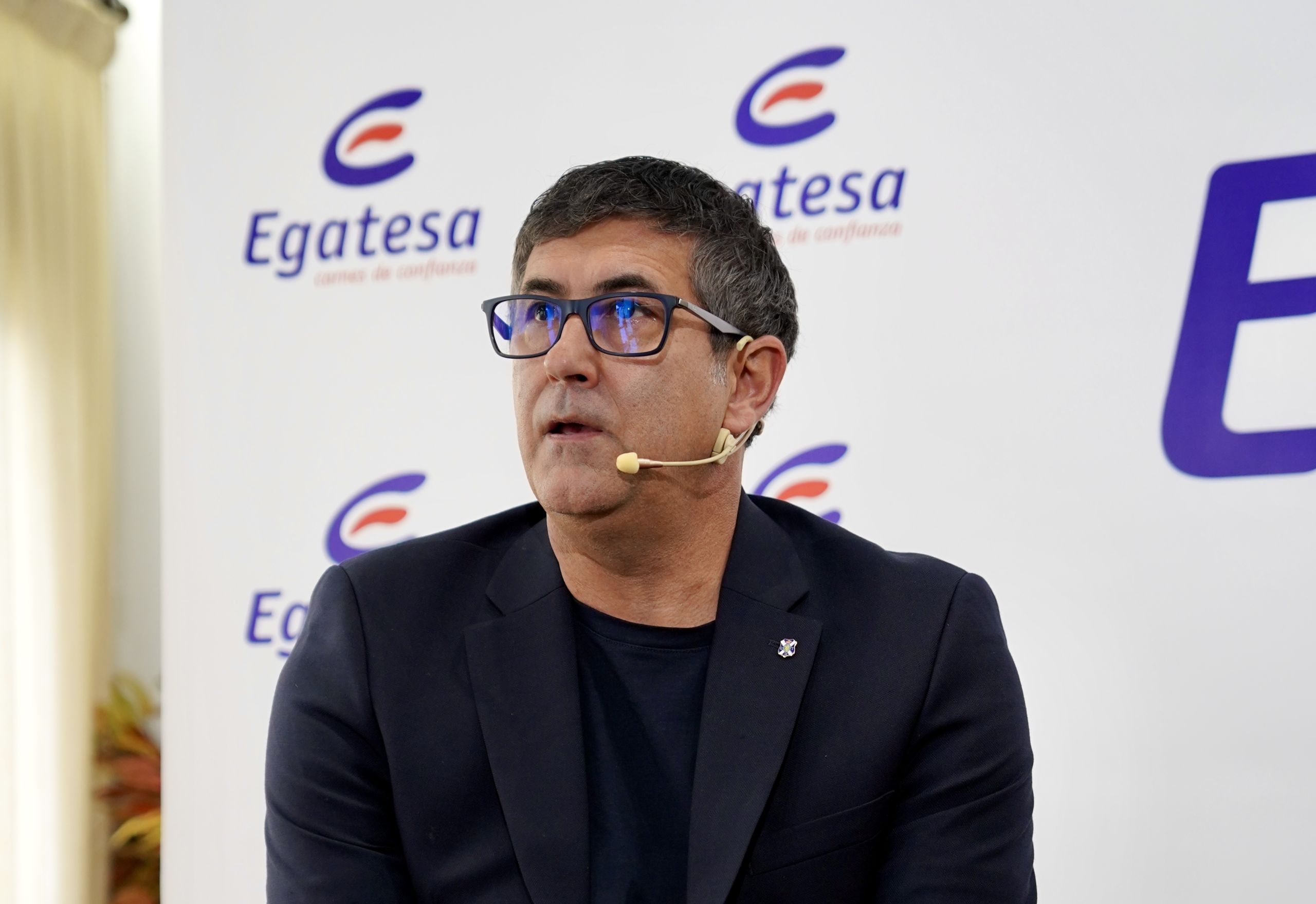 Mauro Pérez toma la palabra en la presentación de Álvaro Cervera (@CDTOficial)
