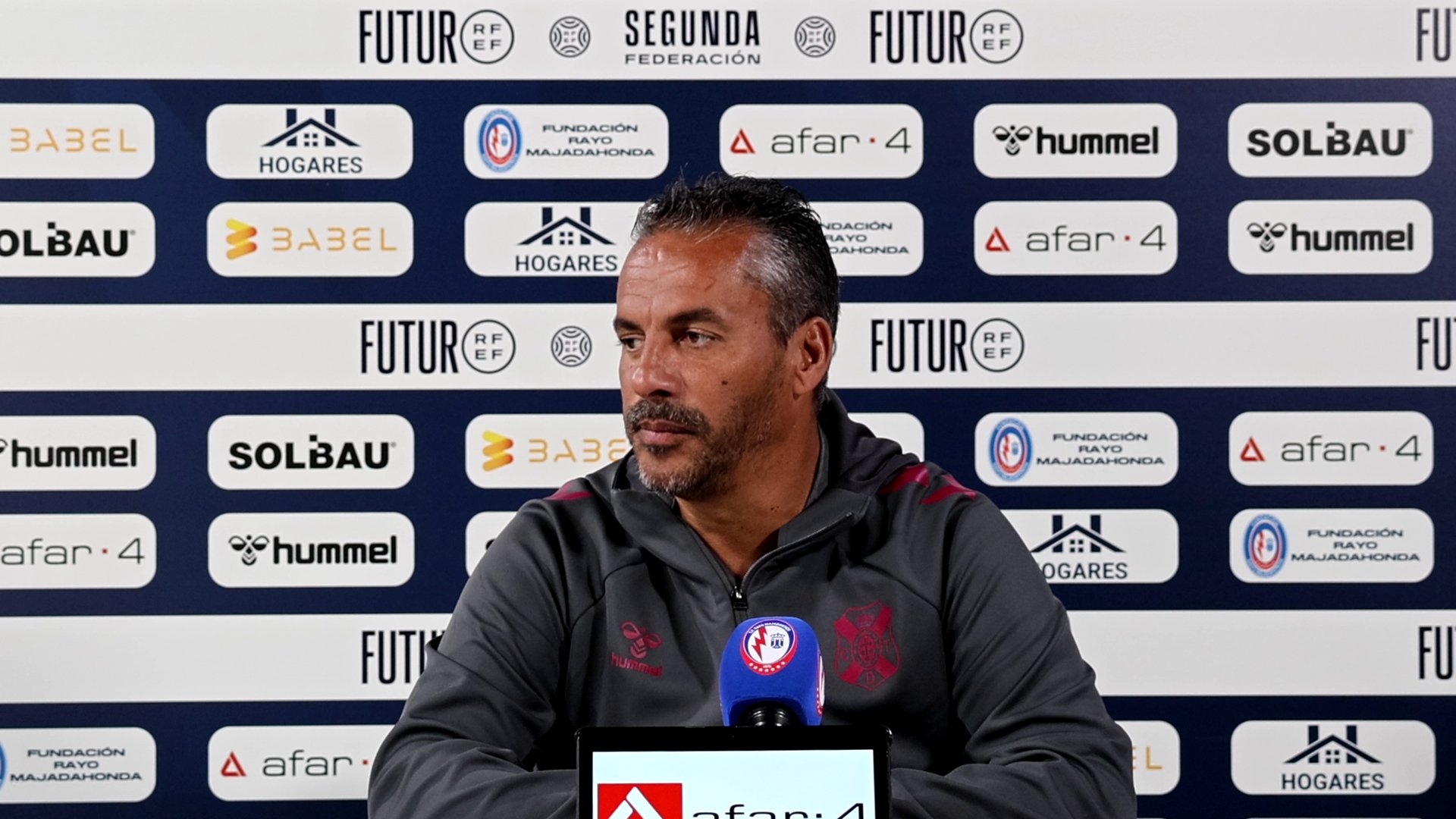 Mazinho, en rueda de prensa (@CDTCANTERA).