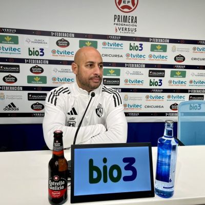 Mehdi Nafti en rueda de prensa (@SDP_1922)