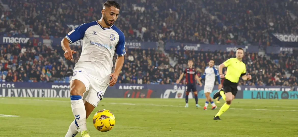 Mellot en un Levante- Tenerife (LA LIGA)