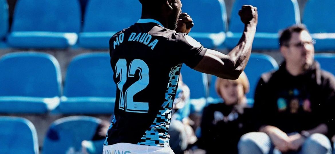 Mo Dauda celebrando su gol al Hércules (@ibizaud)