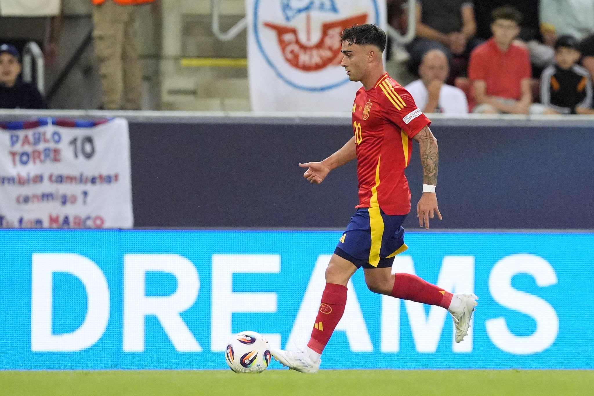 Moleiro con la Sub 21 en el Europeo (@SEFutbol)