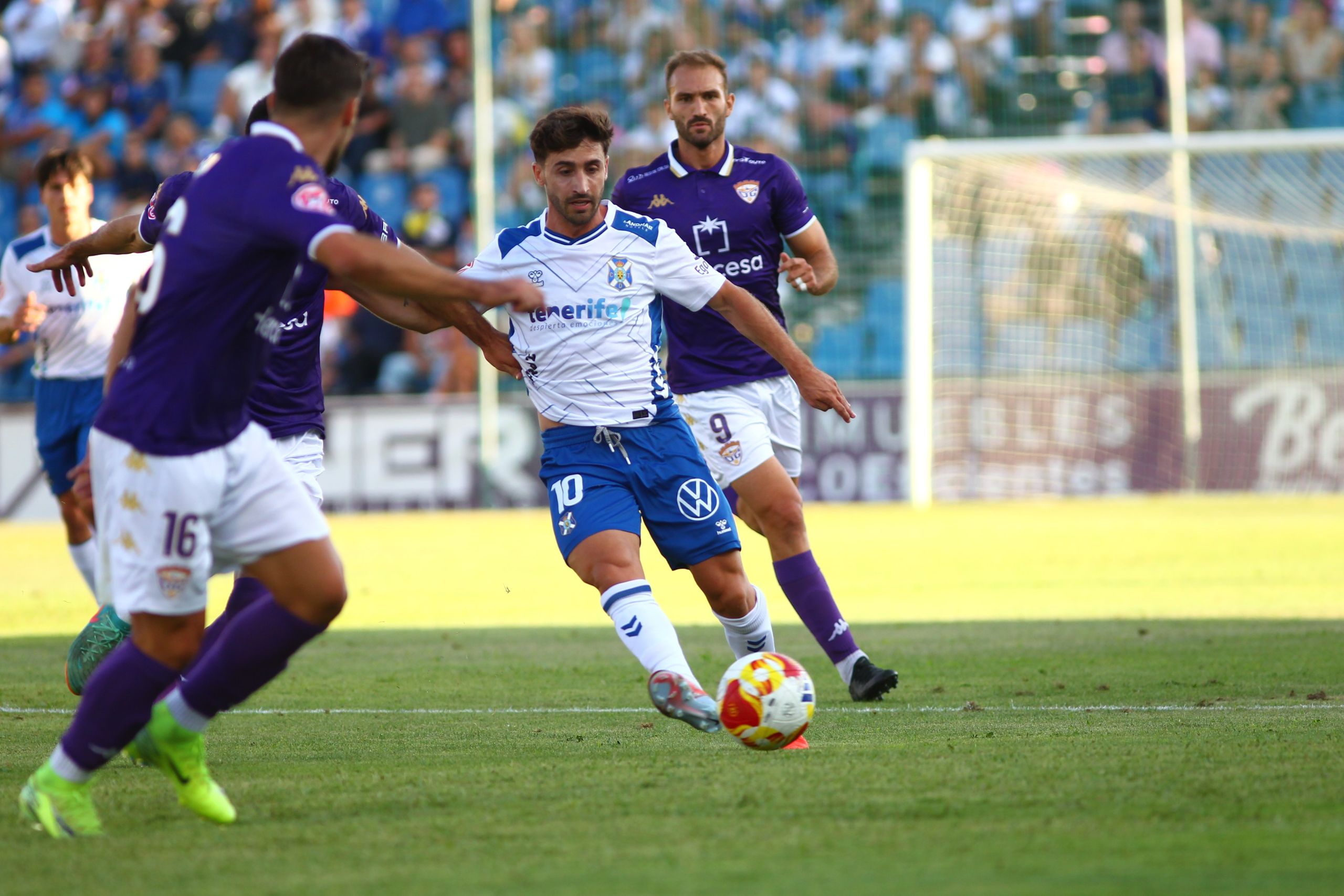 Nacho Gil contra el Guadalajara (CD Tenerife)