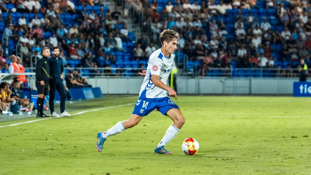 Noel López (CD TENERIFE).