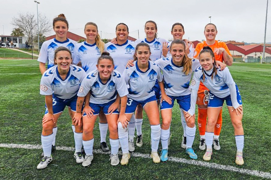 Once blanquiazul ante el Cacereño (CD Tenerife)