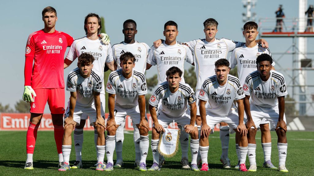 Once del Real Madrid Castilla contra el Racing de Ferrol (@lafabricacrm)