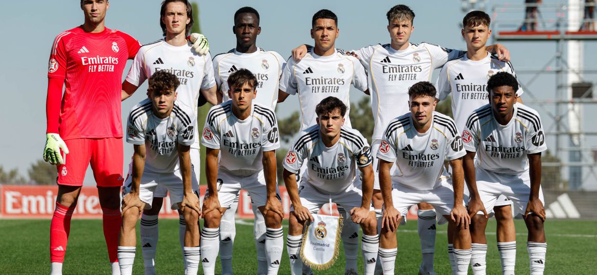 Once del Real Madrid Castilla contra el Racing de Ferrol (@lafabricacrm)