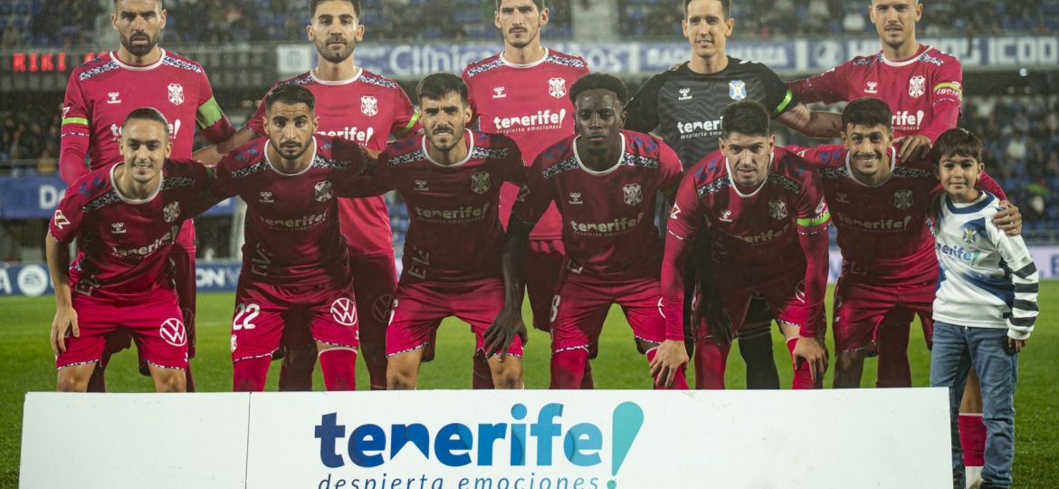 Once del Tenerife contra el Alba (CD TENERIFE)