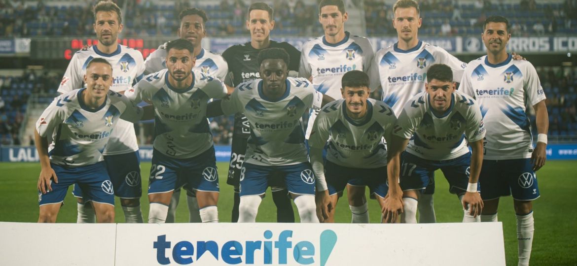 Once del Tenerife contra el Granada (CD TENERIFE)