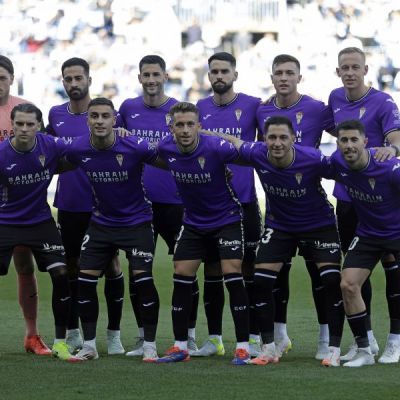 Once titular del Córdoba con Rubén Alves al lado del portero (La Liga)
