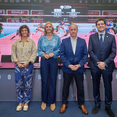 Imagen de las autoridades en el Salón Noble (CEDIDA)