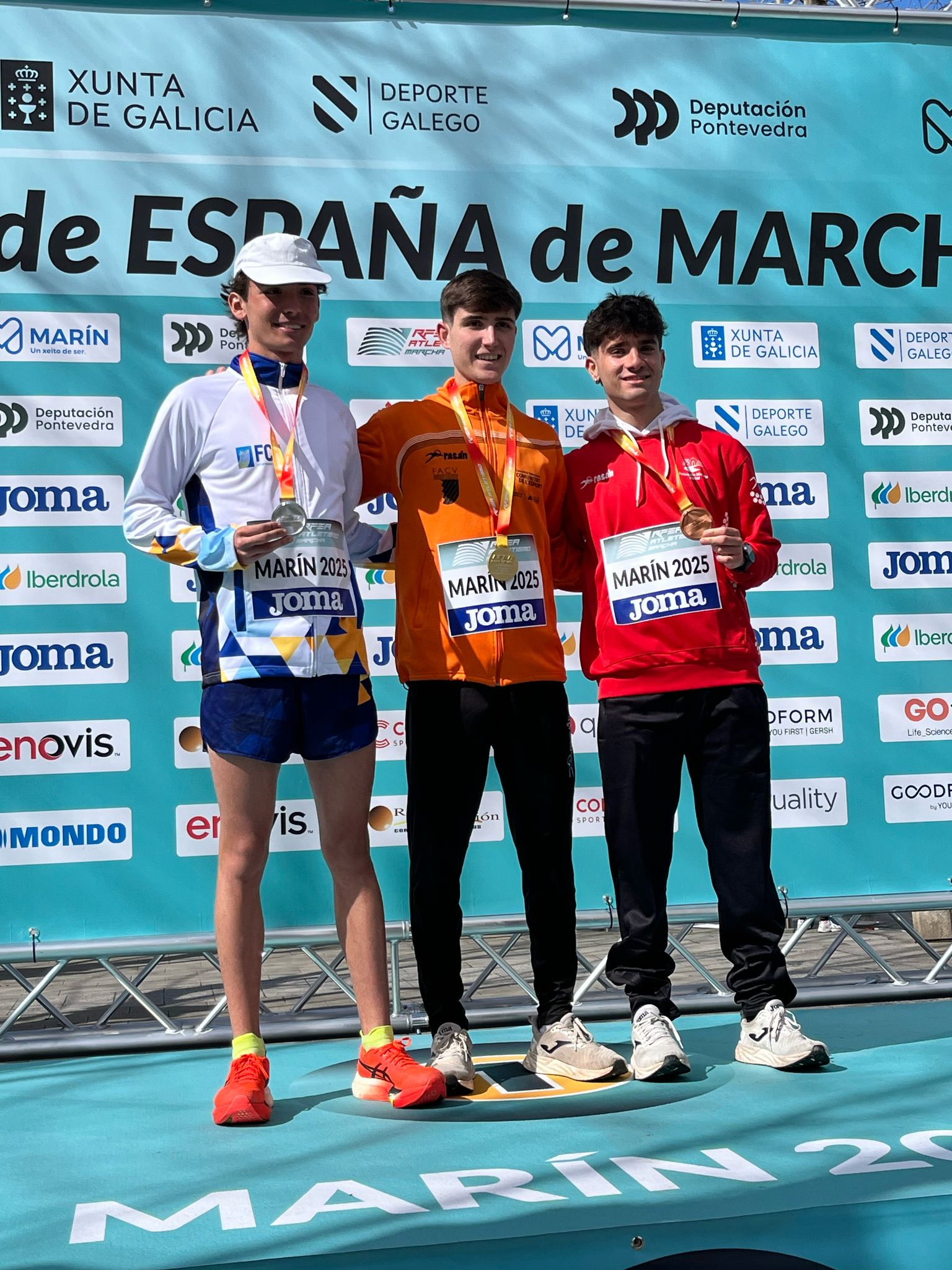 Pablo González con su medalla (CEDIDA)