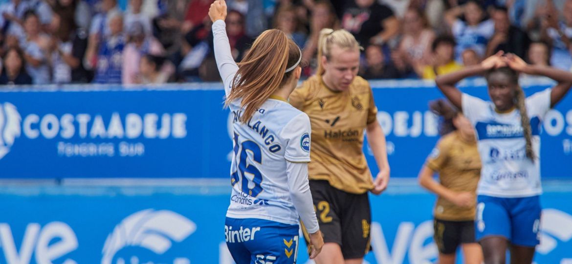 Partido entre las tinerfeñas y la Real Sociedad (@UDCATenerife)