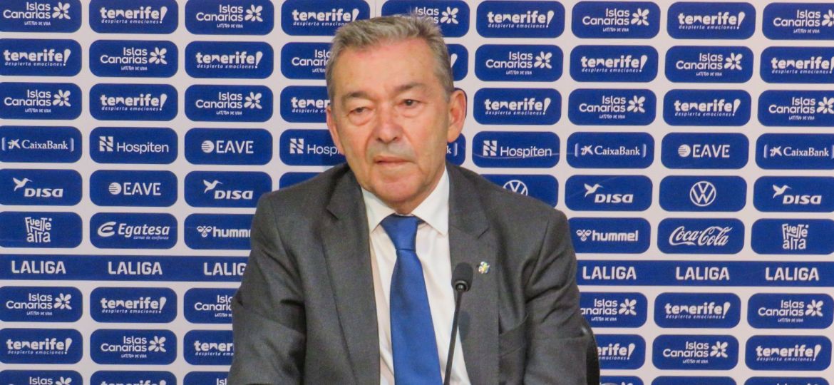 Paulino Rivero en la sala de prensa del Heliodoro (@CDTOficial)