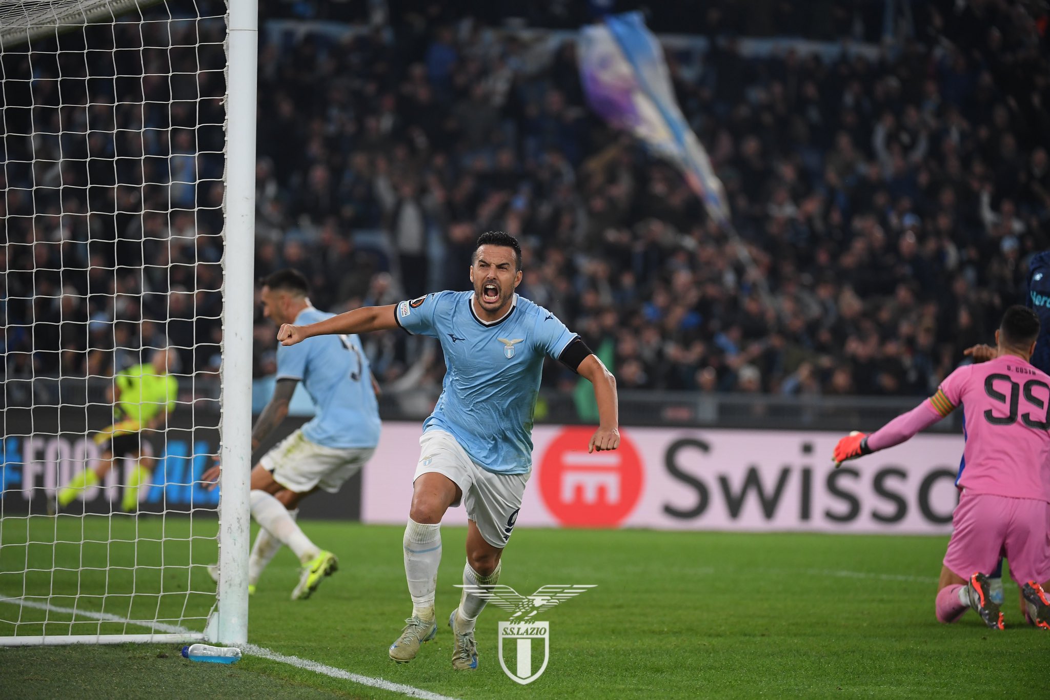 Pedro celebrando el gol de la victoria ante el Oporto (@OfficialSSLazio)