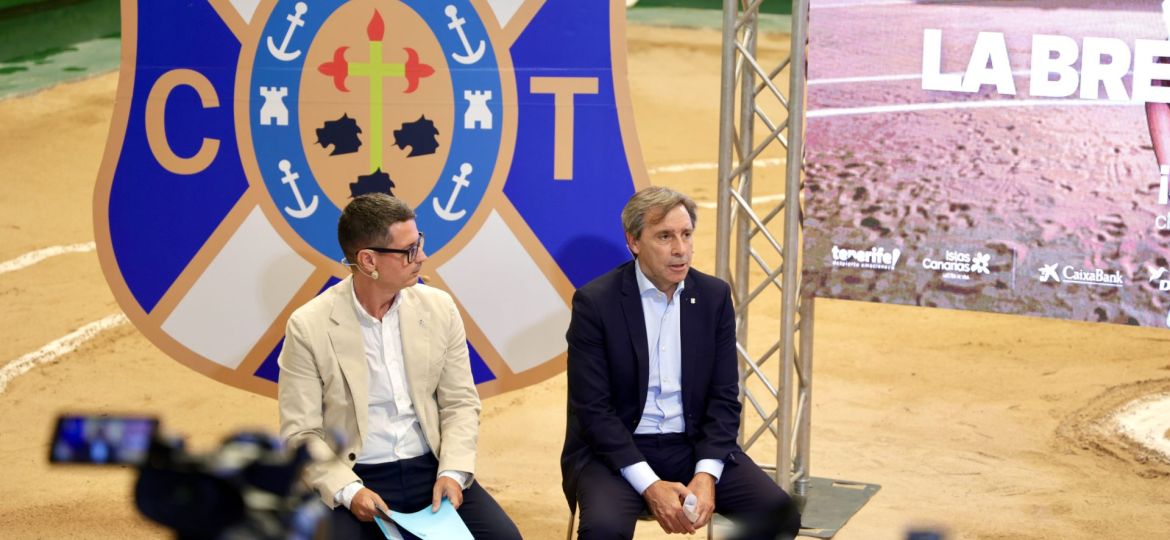 Presetación de la campaña de abonos en el Terrero de Lucha Pancho Suárez (CD Tenerife)|Precios de la campaña de abonos del CD Tenerife 25-26