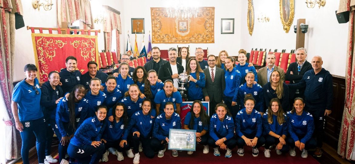 Foto institucional del acto (CEDIDA)