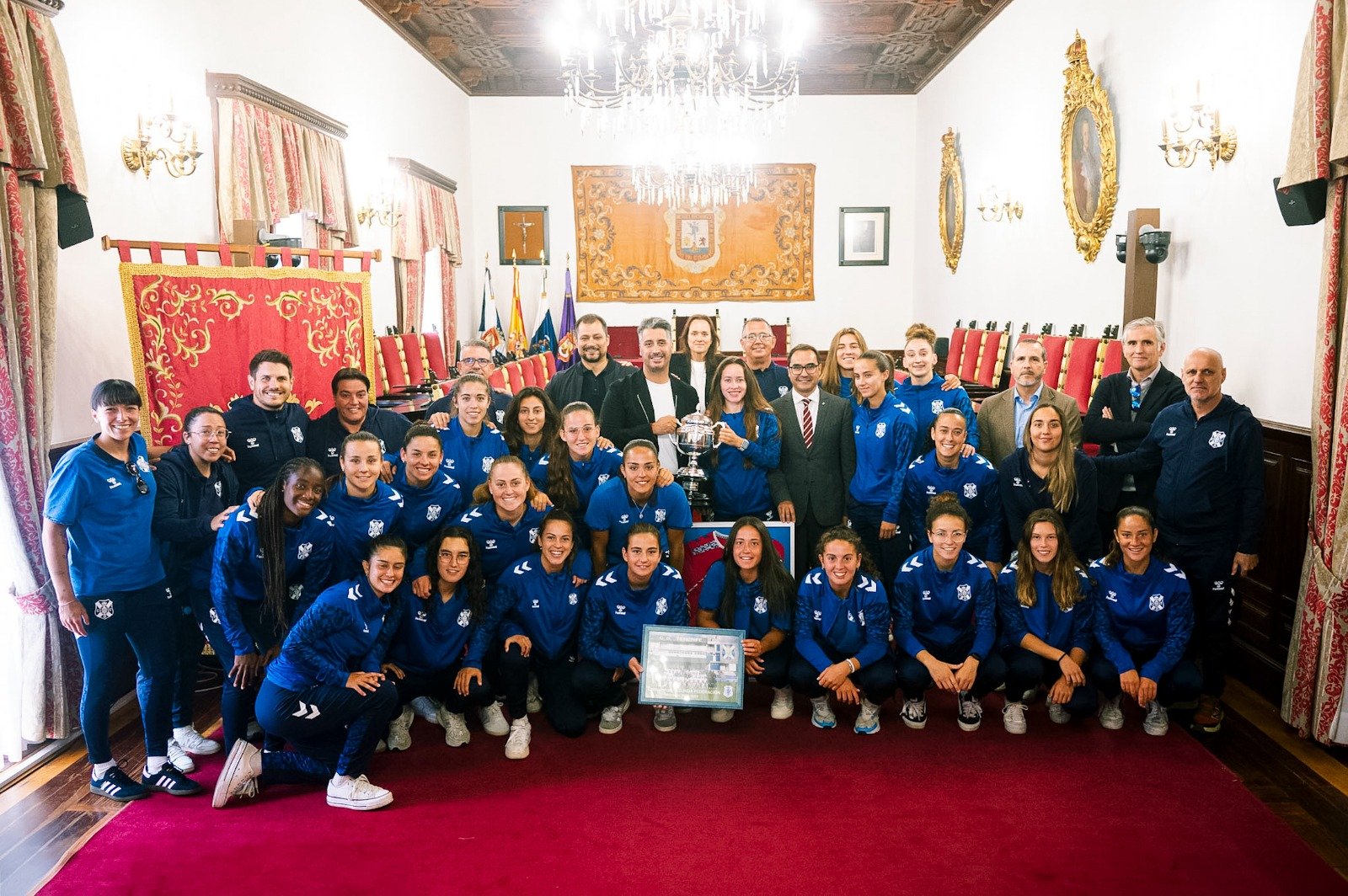 Foto institucional del acto (CEDIDA)